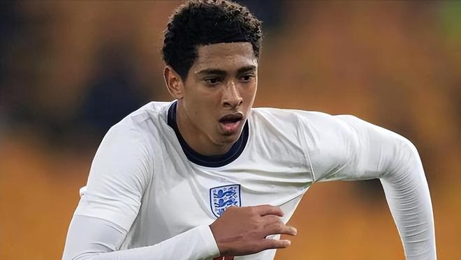 CBA又一顶级球队出现！3场比赛赢对手90分，真的太强了