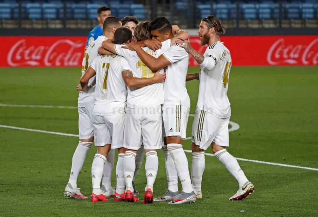 最后连丢4板！康宁汉姆：他们投的是超远三分，球没往我们这弹